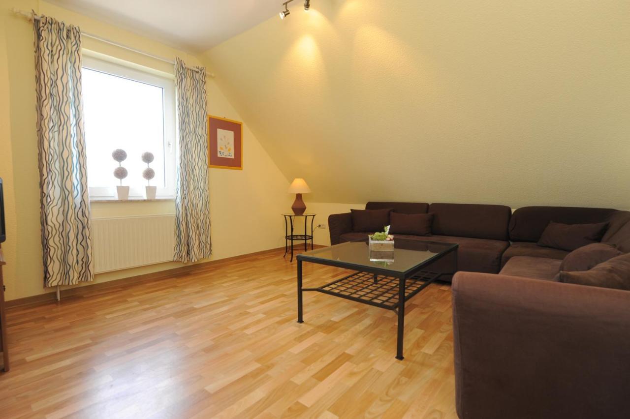 Ferienwohnungen Im Haus Am Watt Neuharlingersiel Ngoại thất bức ảnh